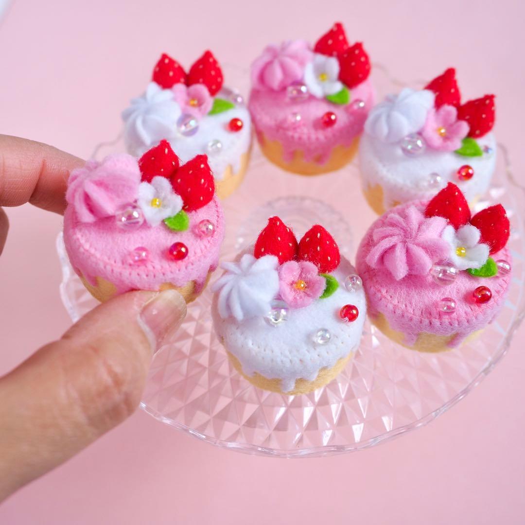 やまみぃ様 フェルトケーキオーダーページ