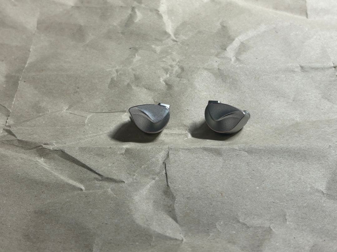 bqeyz winter おまけケーブルとイヤピあり