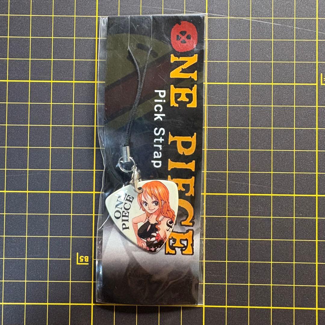【希少】ONE PIECEナミ　ピックストラップ　漫画　コレクションキーホルダー