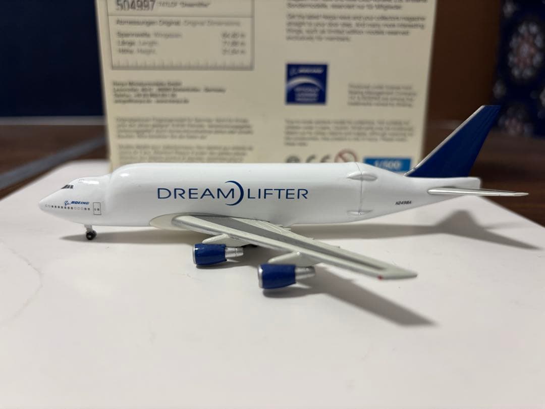 ドリームリフター BOEING 747LCF herpa 1/500