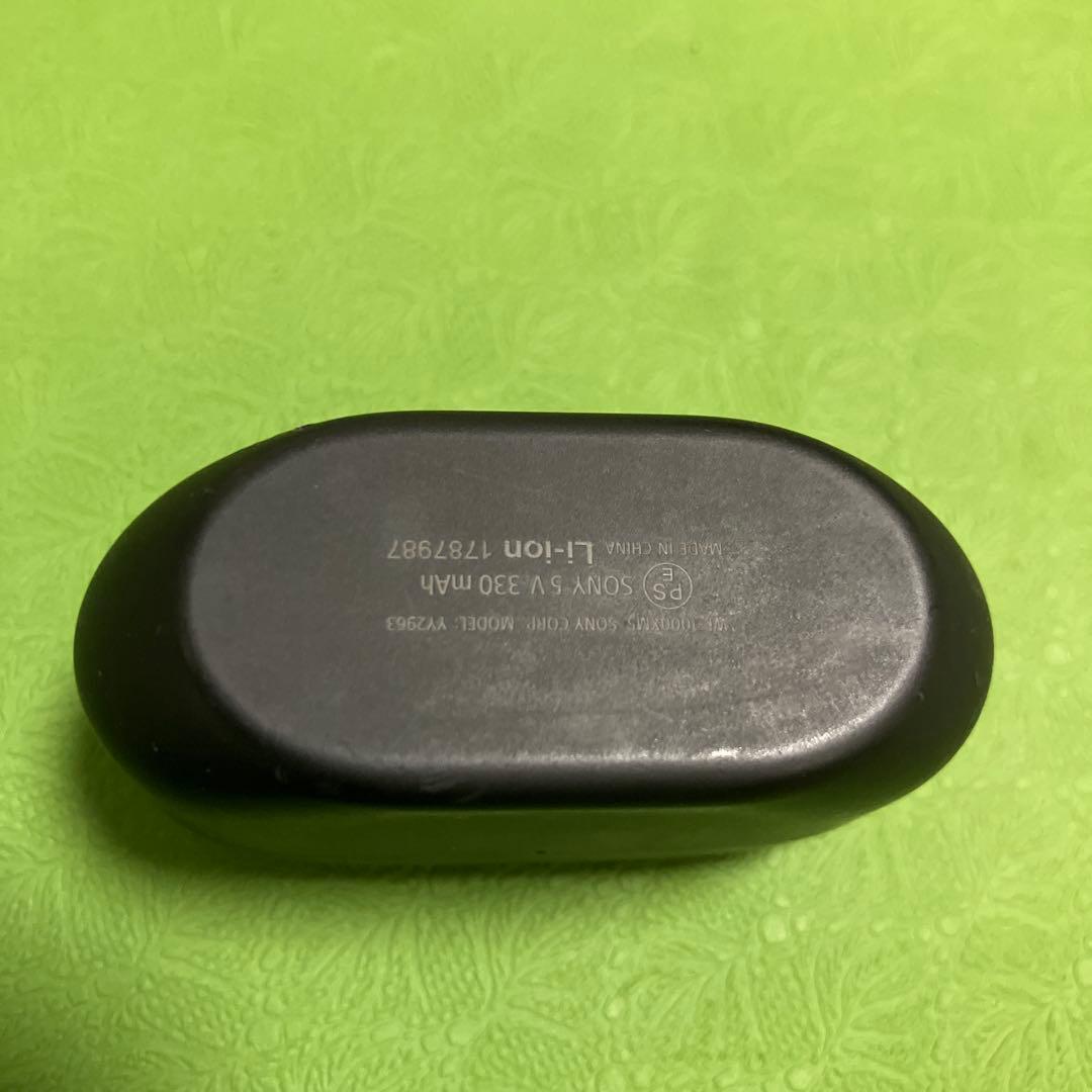 SONY ワイヤレスイヤホン ブラック。ケースと右側のセット