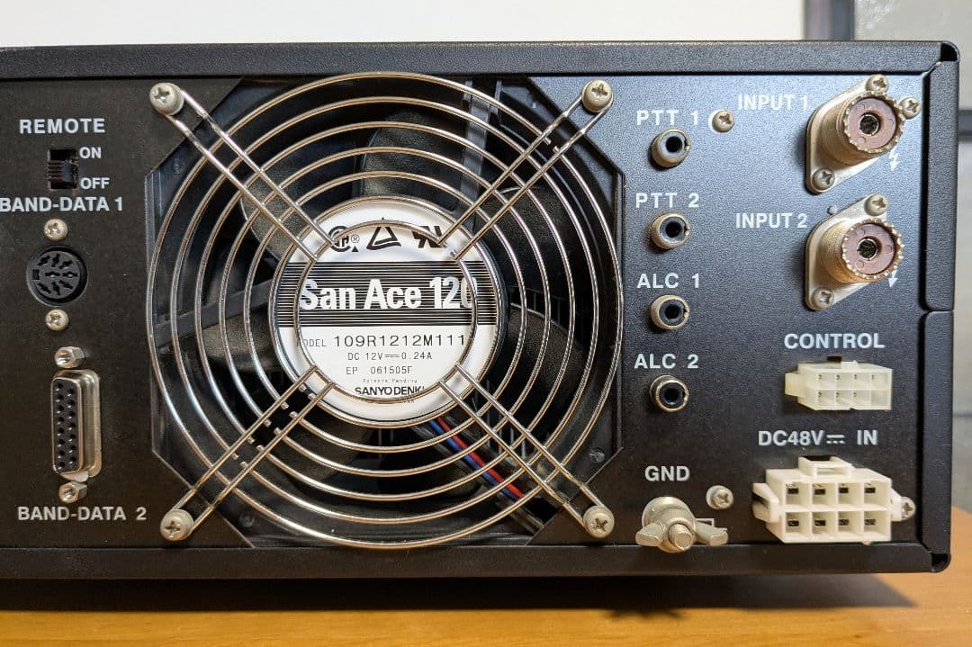 YAESU VL-1000、VP-1000 八重洲無線 リニアアンプ