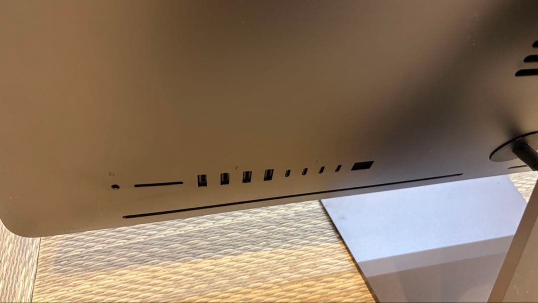 【定価150万】iMacPro2017 18コア/128GB/4T/Vega64