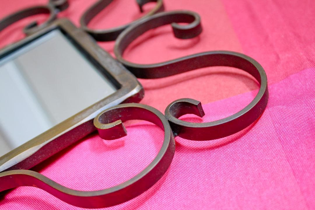 アイアンミラー　鉄職人ハンドメイド・オリジナル　36ｃｍ×24ｃｍ