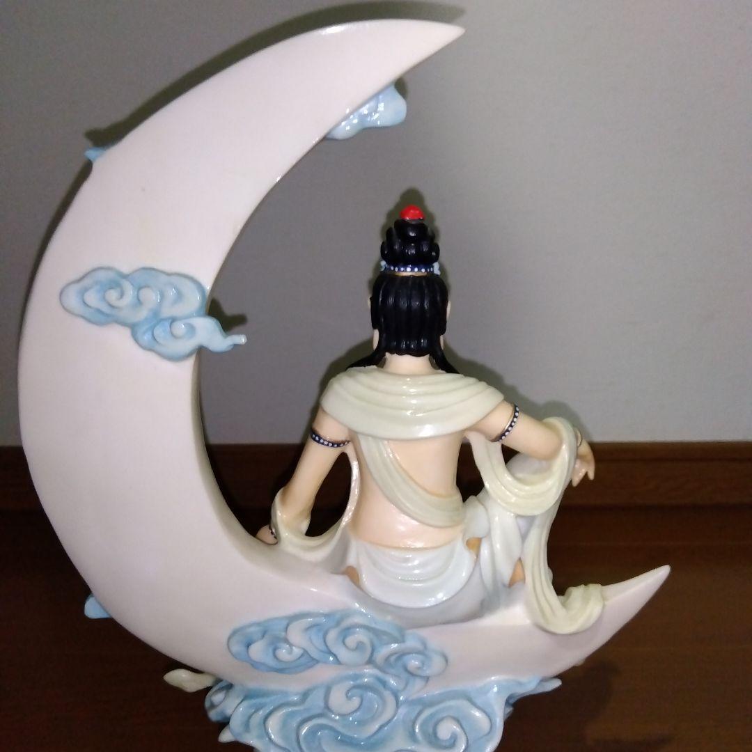 水月観音置き物