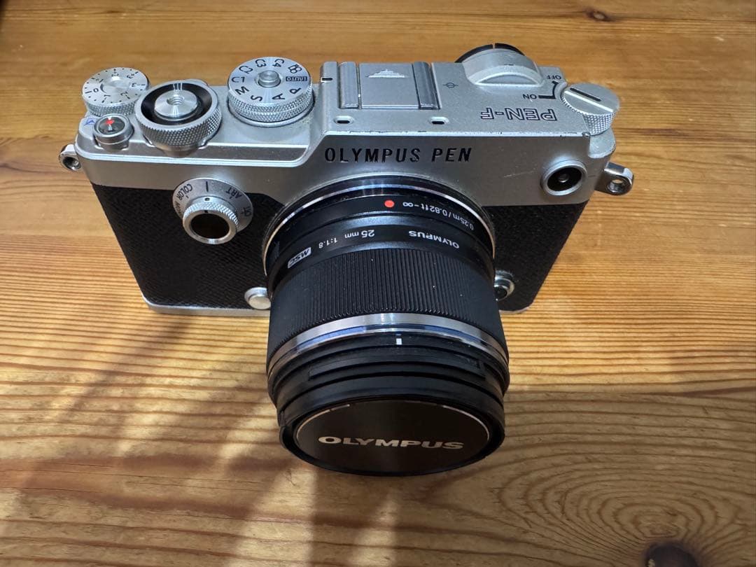 OLYMPUS PEN-F ミラーレス一眼 本体とレンズ