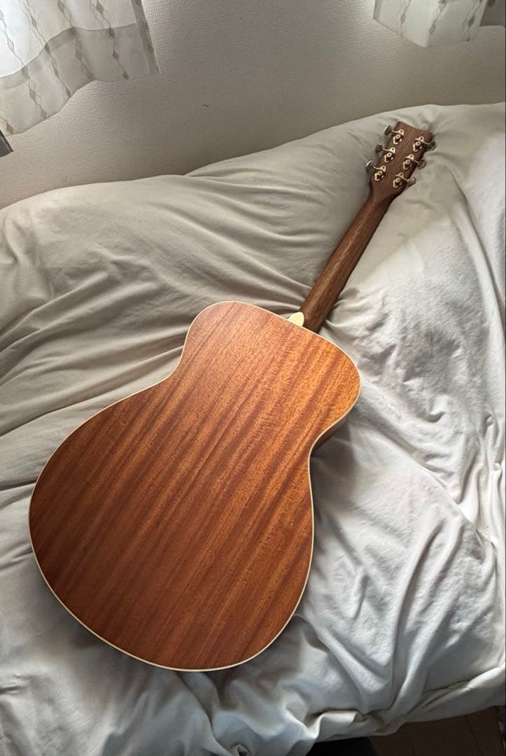 アコースティックギター　YAMAHA STORIA I