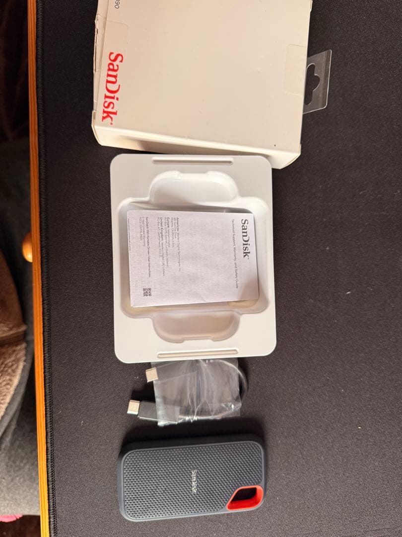 Sandisk SSD 4TB ポータブルSSD 外付けSSD