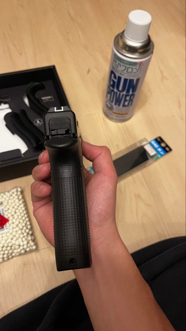 Glock 17 Gen4 【ガス ロングマガジン 0.2gBB弾付属】