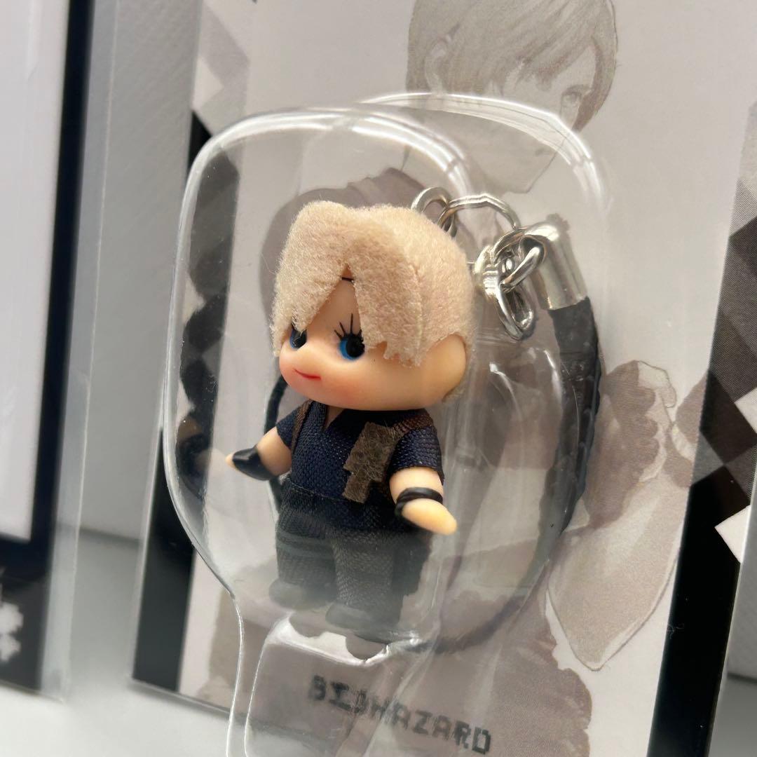 3点 大カプコン展 レオン バイオハザード ストラップ ピンバッジ クリアカード