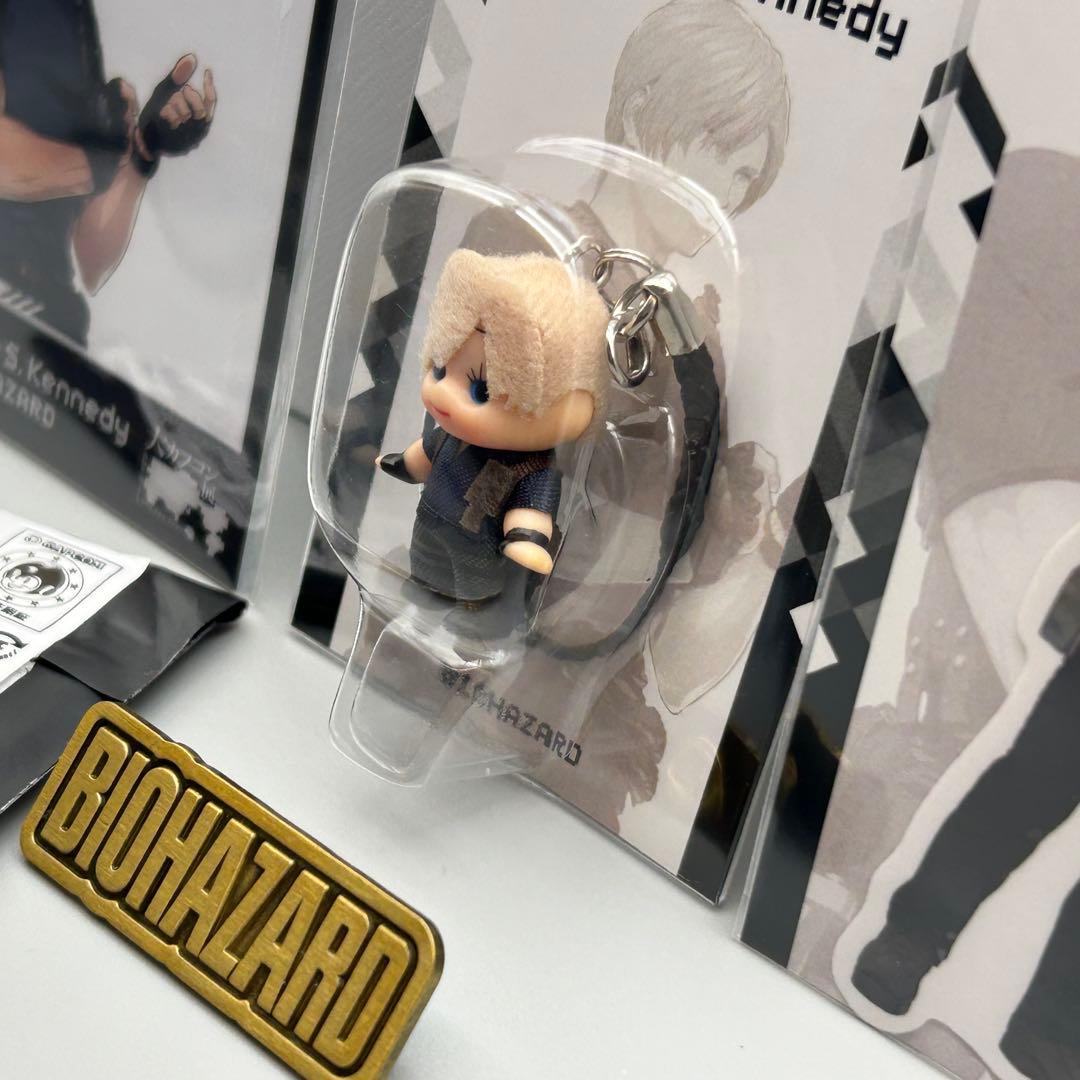 3点 大カプコン展 レオン バイオハザード ストラップ ピンバッジ クリアカード