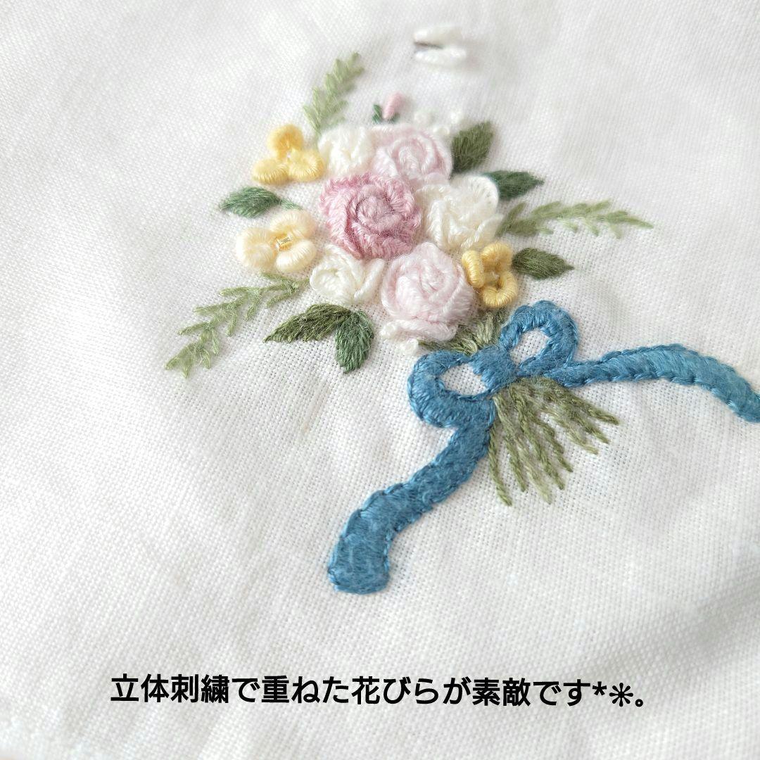 手刺繍入り　リネンクロス/リネンハンカチ【ローズブーケ】