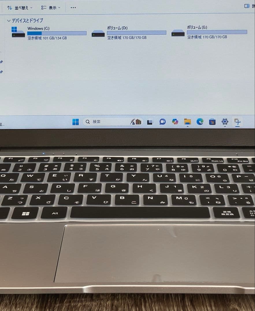 シルバー WindowsノートPC