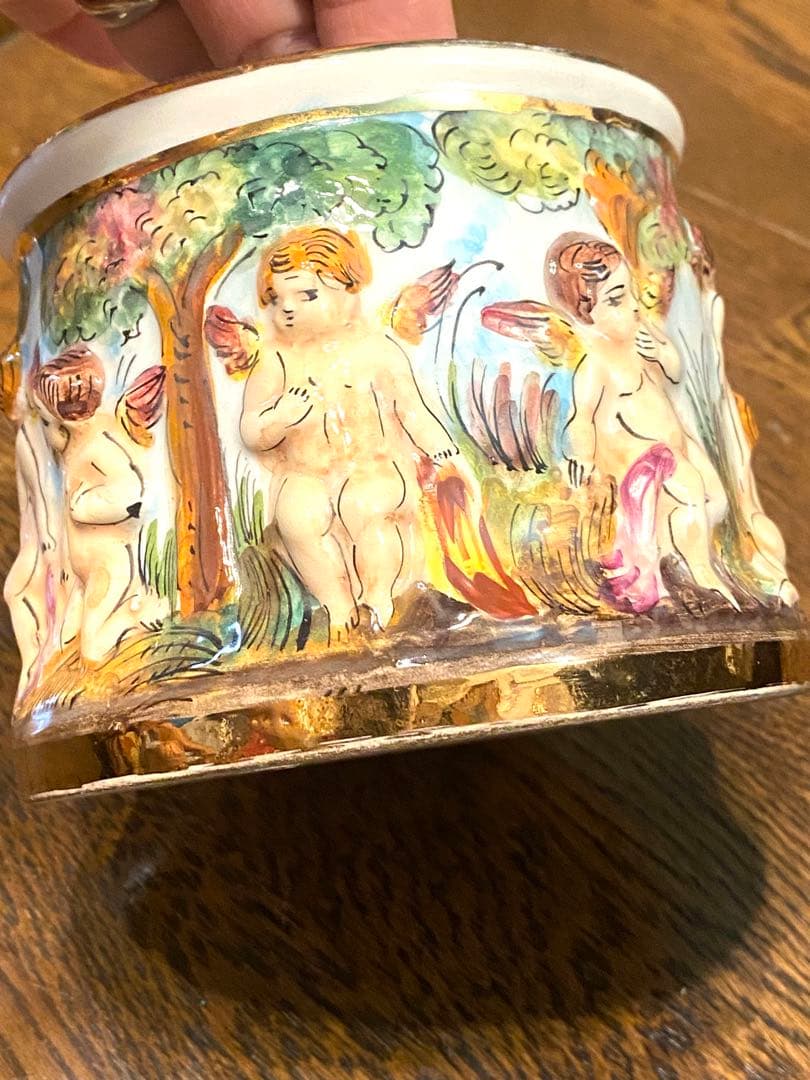 陶器　カポディモンテ焼き　小物入れ