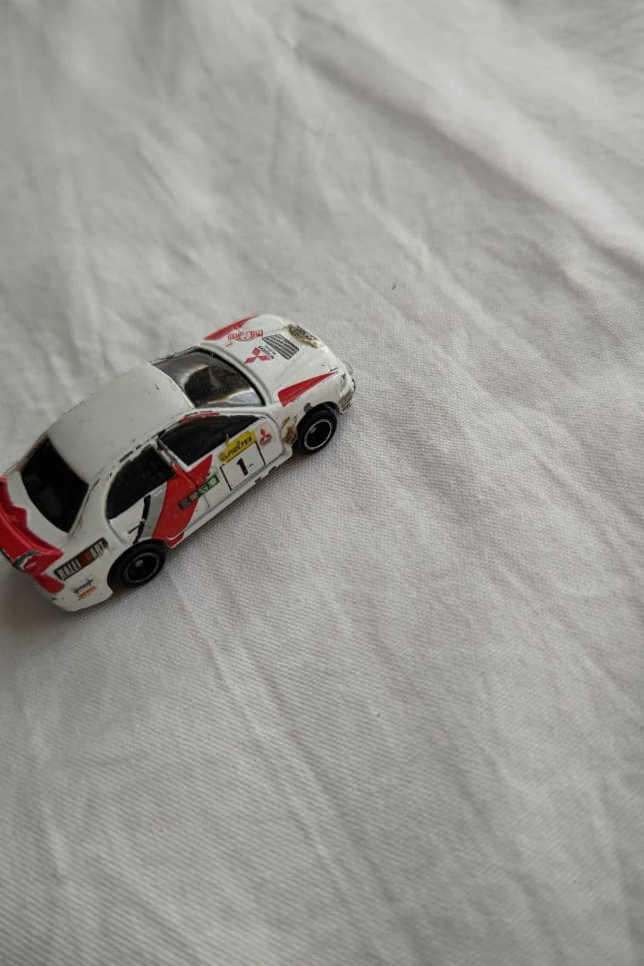 トミカ ミツビシ レースカー