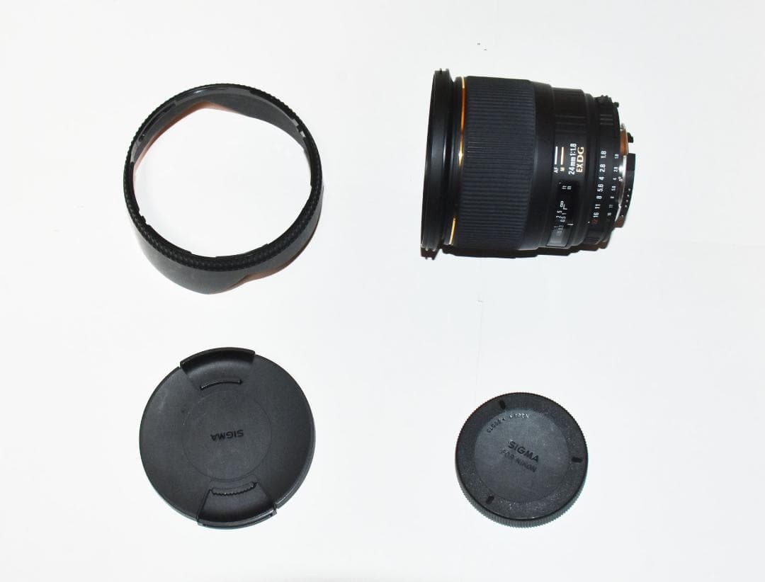 SIGMAレンズ　24ｍｍ1.8EX DG MACRO