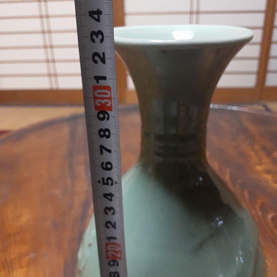 中国元時代龍泉窯浮彫雲龍図大花瓶