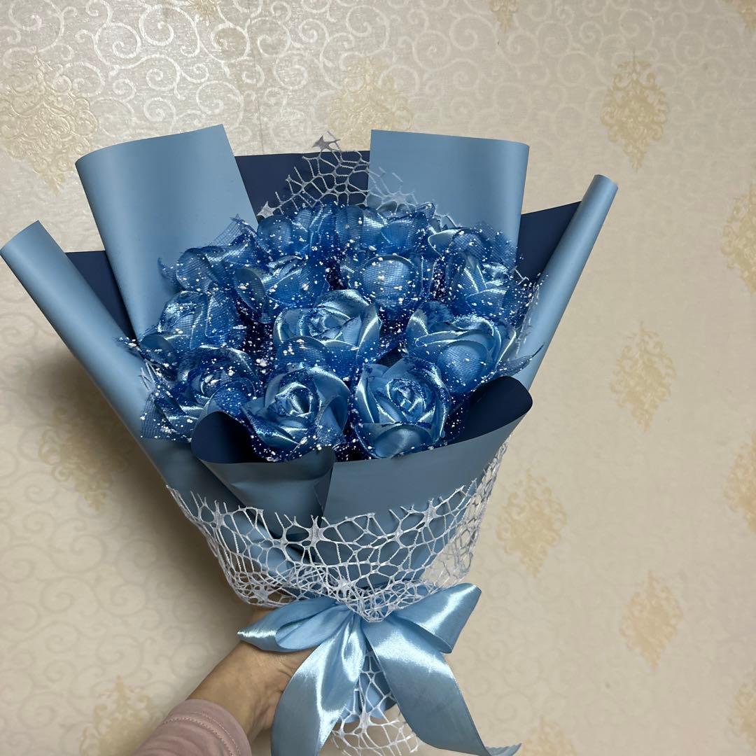 13本ゼニスブルーバラブーケ　青金粉付き❣️　お祝い 枯れない花 特別な人へ