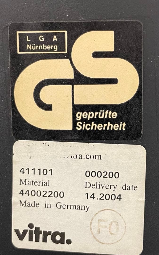 Vitra社製イームズ サイドシェルチェア DSR BLACK