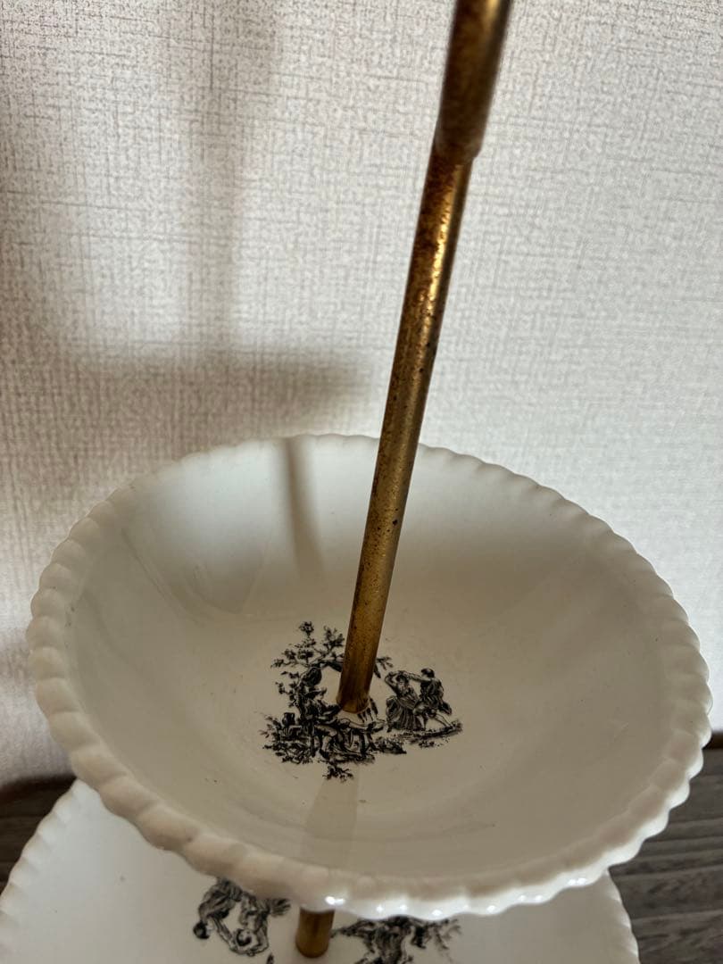 フランス　アンティーク　3段　ケーキスタンド 陶器製 アフタヌーンティー