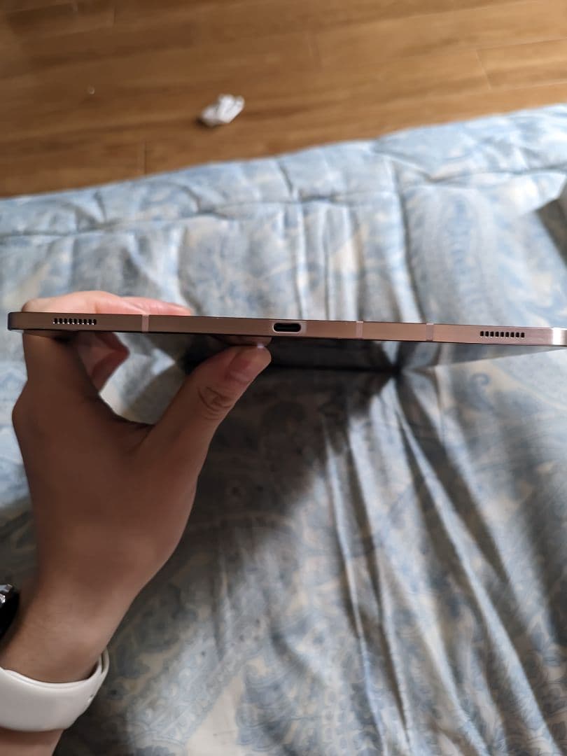 Samsung Galaxy Tab S7+ 本体２5６gb海外版