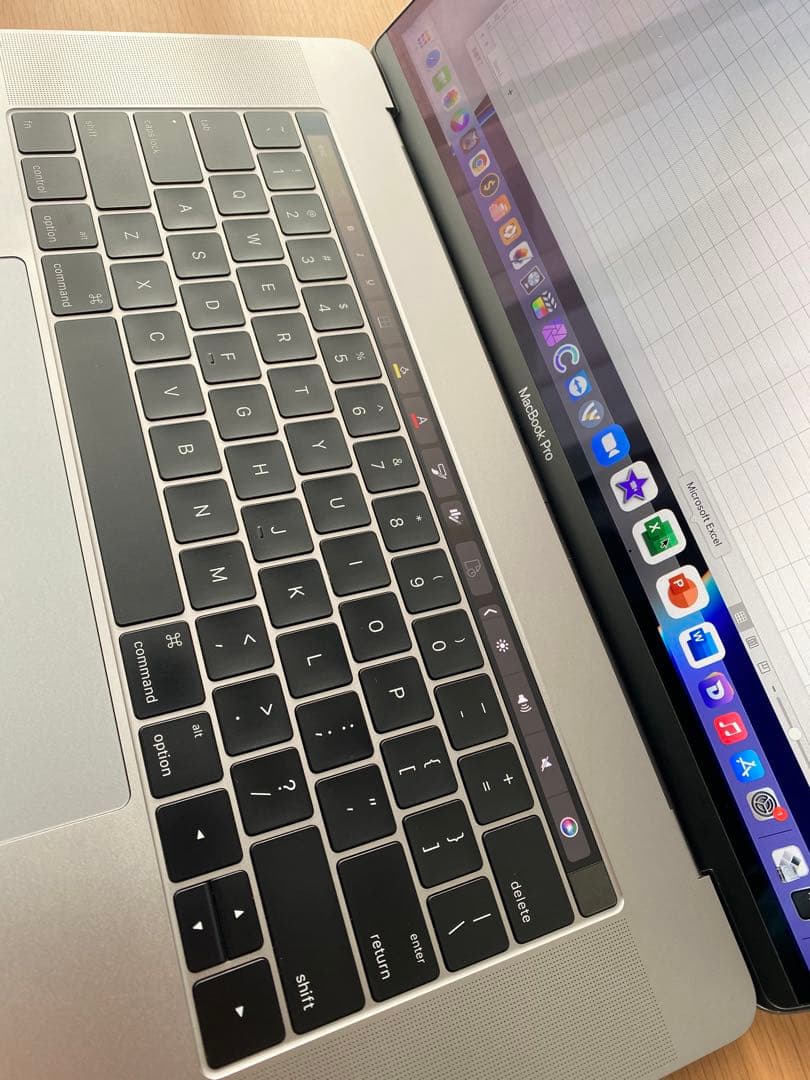 美品 MacBook Pro 16インチ i9/1TB 元箱 CAD3D設計