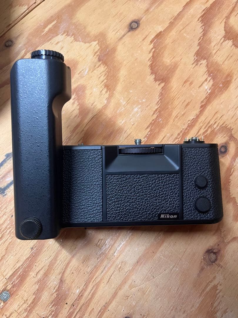 「Nikon MOTORDRIVE MD-4」（F3用）