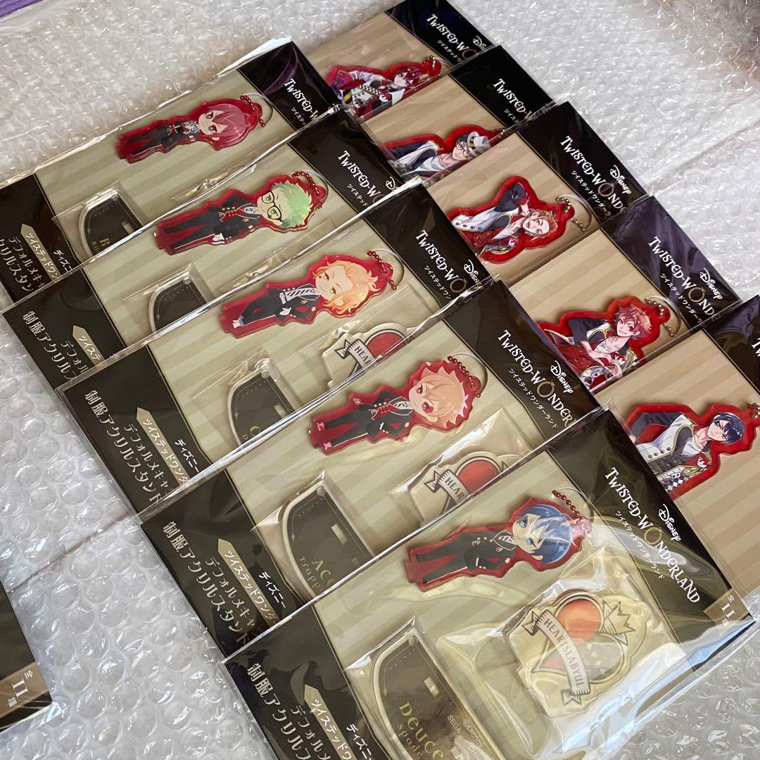 ツイステ　オンラインクジ　一番くじ　缶バッジ　アクスタ　他　ハーツラビュル寮