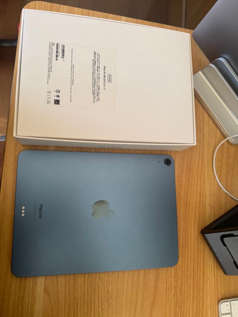 iPad Air (第5世代) 64GB SmartKeyboardFolio他