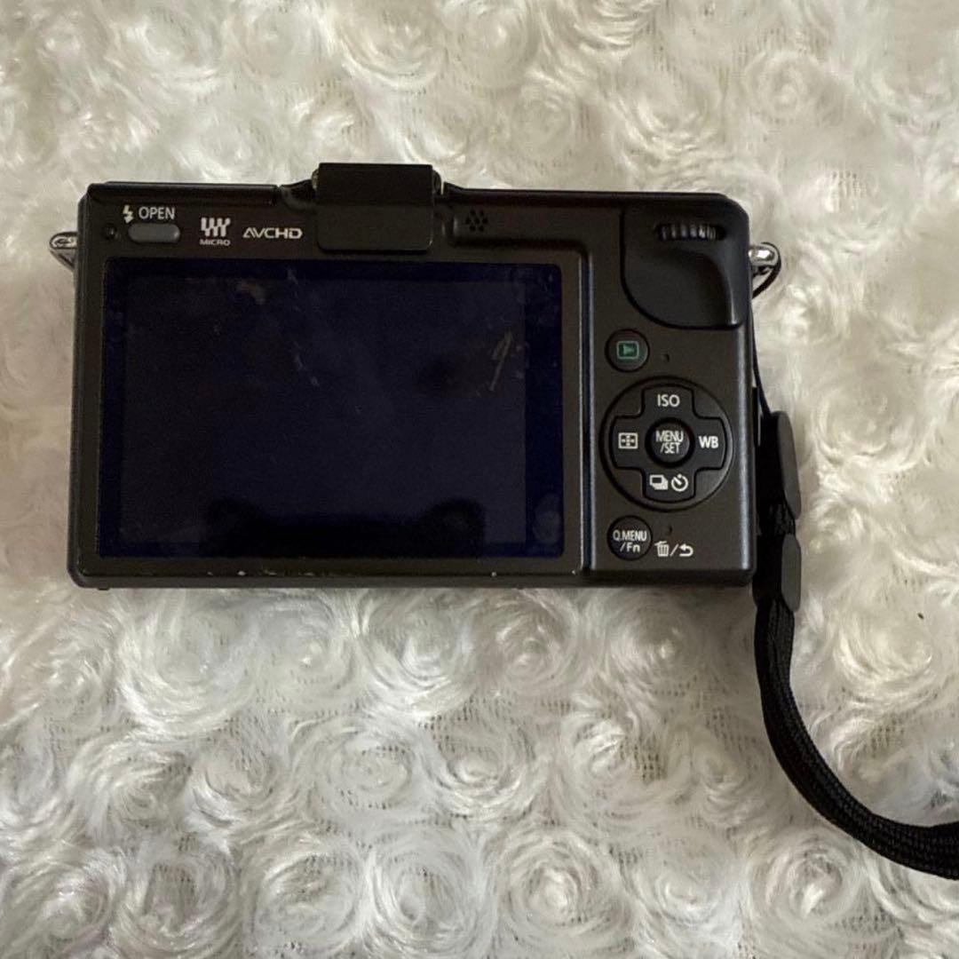 LUMIX DMC-GF2 32mm カメラ