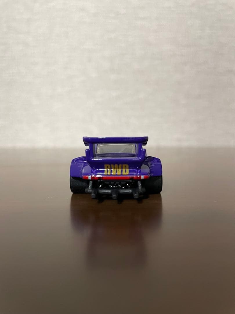 ホットウィール　PORSCHE 930 RWB （紫　ルース）