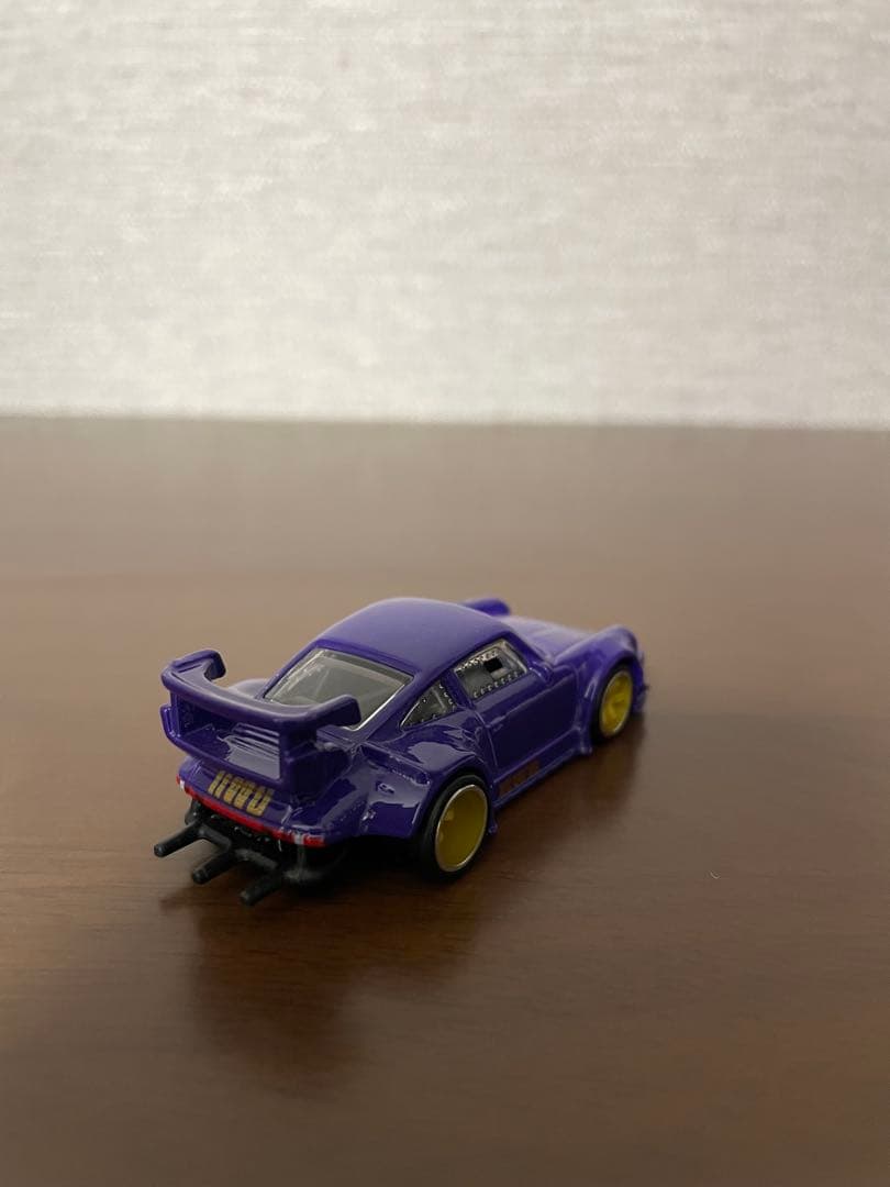 ホットウィール　PORSCHE 930 RWB （紫　ルース）