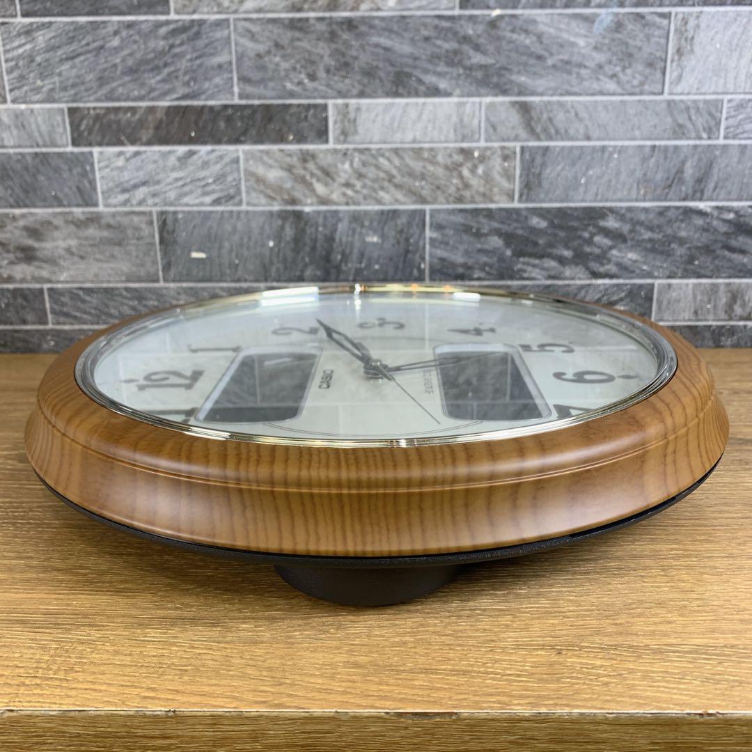 CASIO　電波時計　掛け時計　温湿度、日付デジタル表示　時報・ライト機能付き