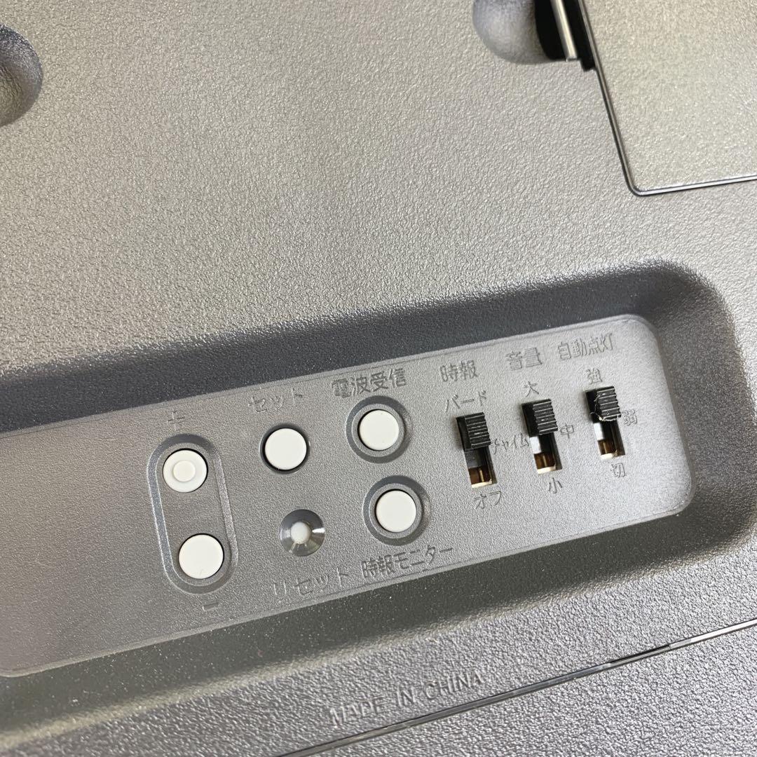 CASIO　電波時計　掛け時計　温湿度、日付デジタル表示　時報・ライト機能付き