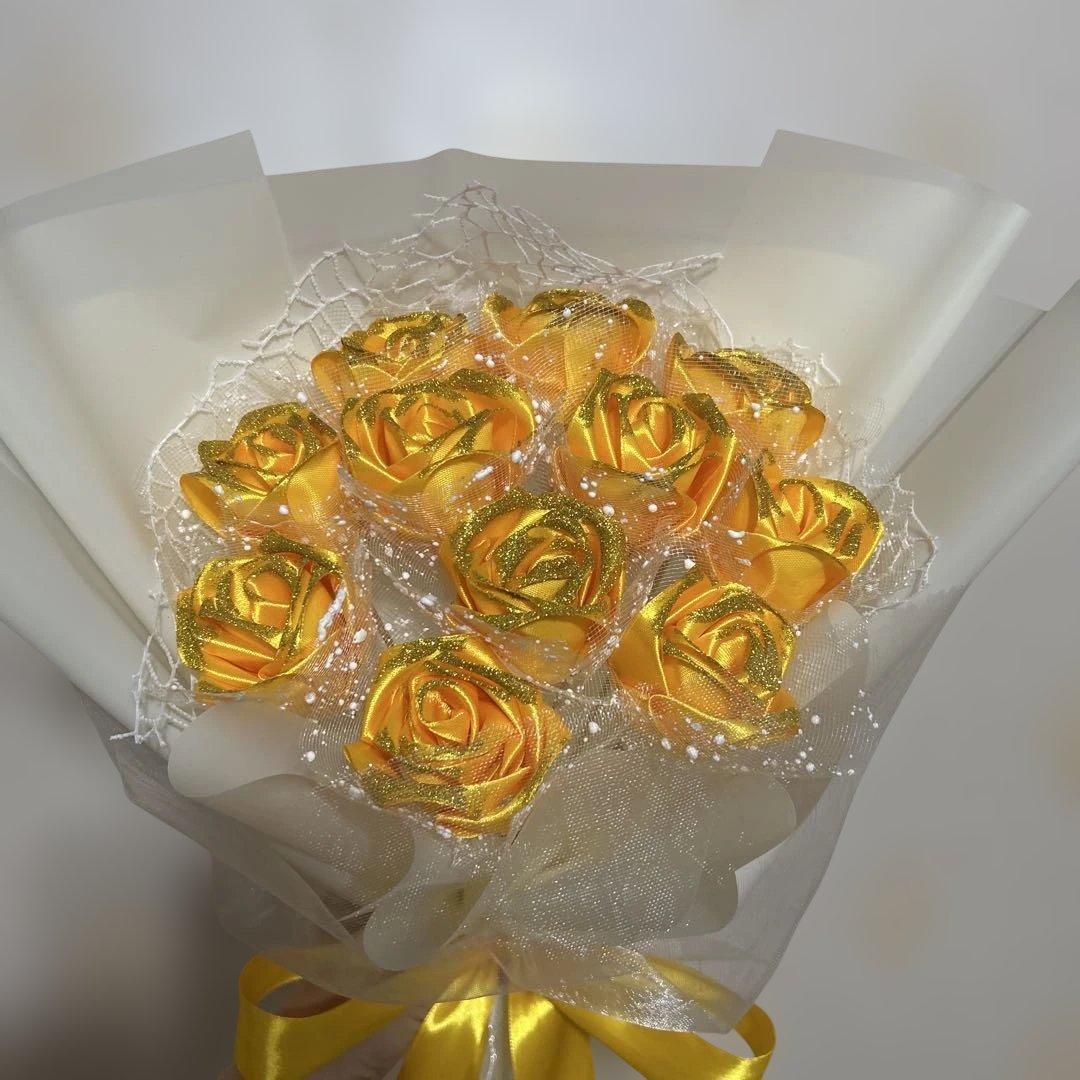 11本黄色バラブーケ　ラメ付き❣️プレゼント 枯れない花 永生バラ 特別な人へ