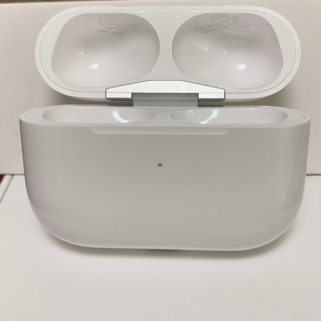 ［正規品］AirPods pro 2 第二世代　ケース　アイポーズ　プロ　充電器