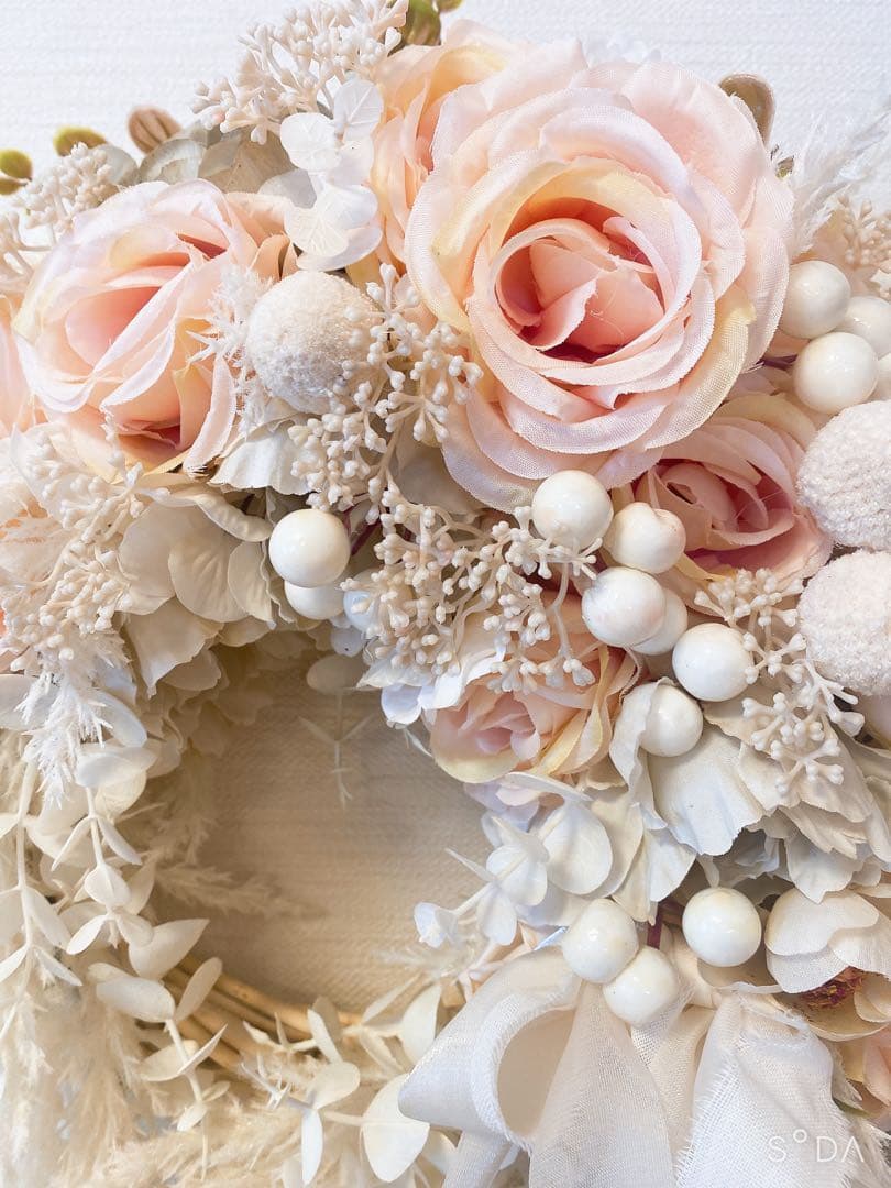 ✴︎フラワーリース✴︎春リース 冬リース 玄関リース アーティフィシャルフラワー