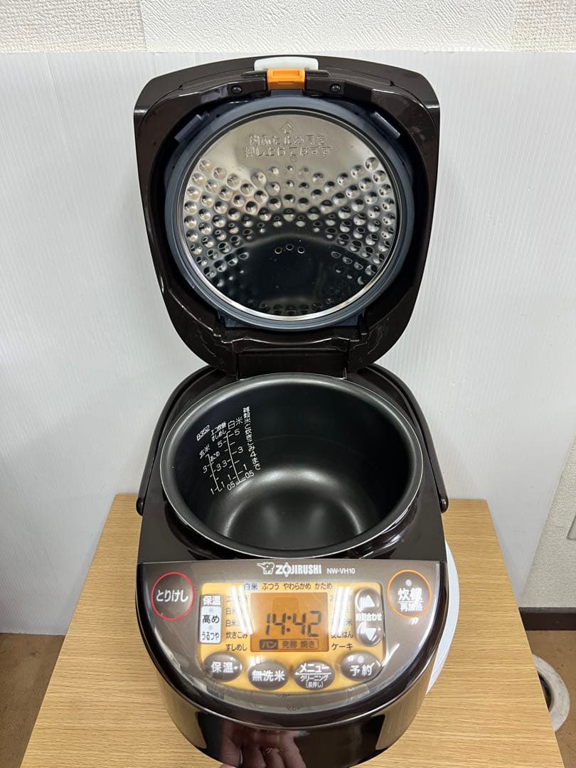 象印 ZOJIRUSHI 圧力IH炊飯器 NW-VH10 2022年製