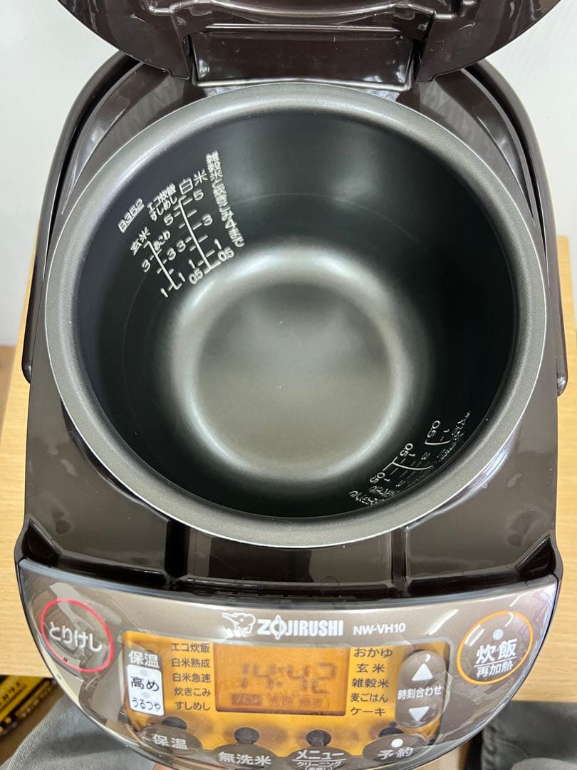 象印 ZOJIRUSHI 圧力IH炊飯器 NW-VH10 2022年製