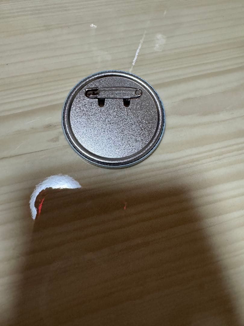 Liyuu 缶バッジ 直筆サイン