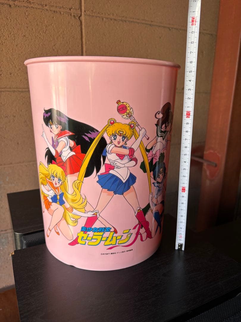 【レア】セーラームーン キャラクターゴミ箱 ピンク 長期保管品