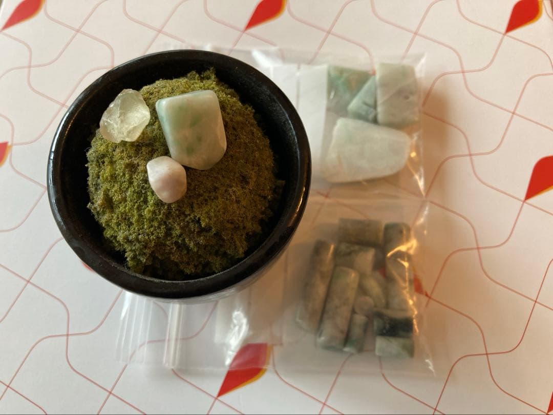 糸魚川翡翠　ラベンダー　ネックレス