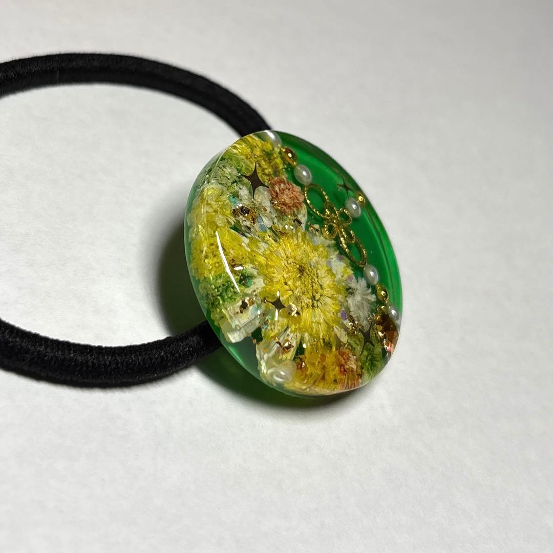 レジン　ヘアゴム　マトリカリア　グリーン系　66