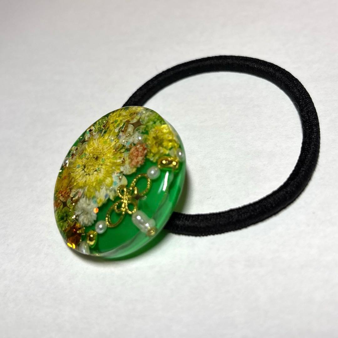 レジン　ヘアゴム　マトリカリア　グリーン系　66