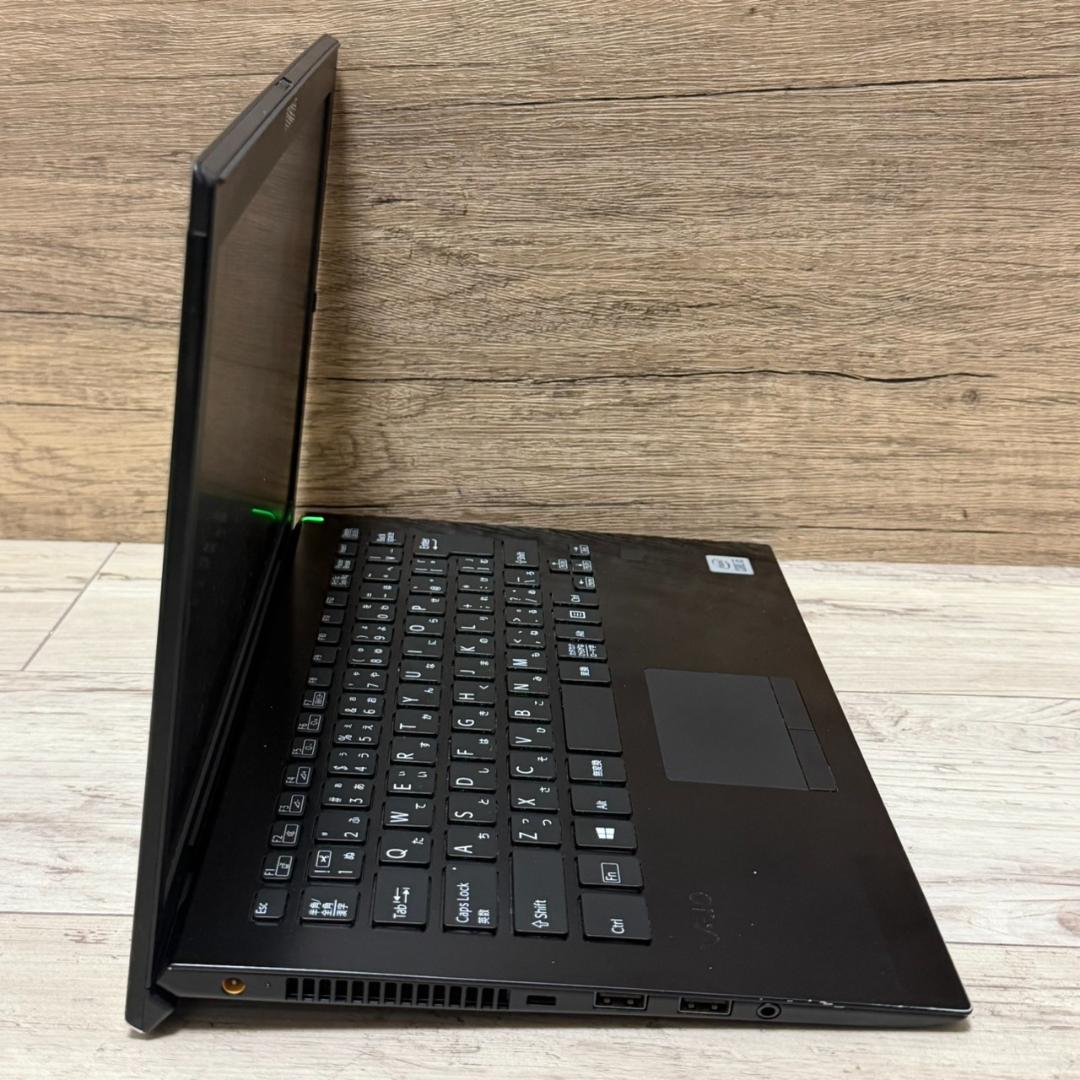 軽量＆コスパ◎　VAIO Pro PG 第10世代Core i5 256GB