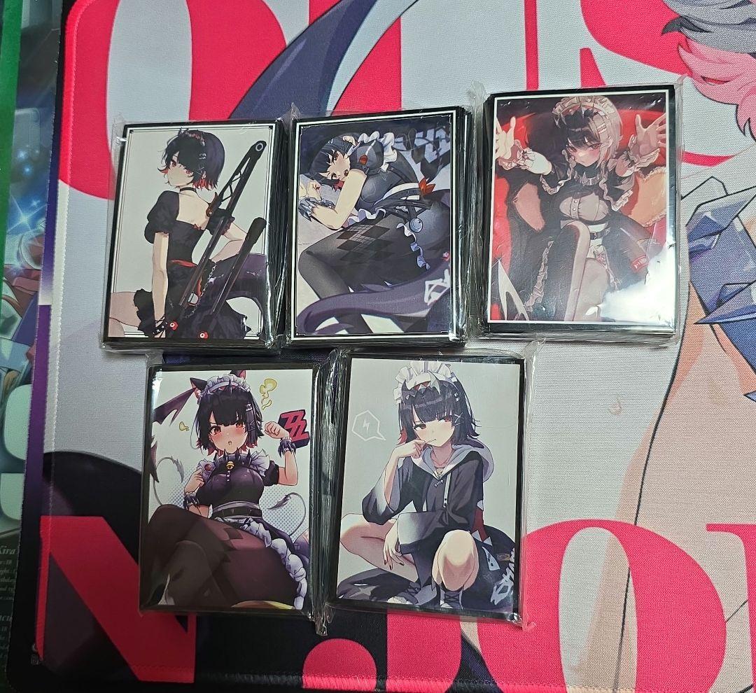 エレン•ジョー スリーブ プレイマット