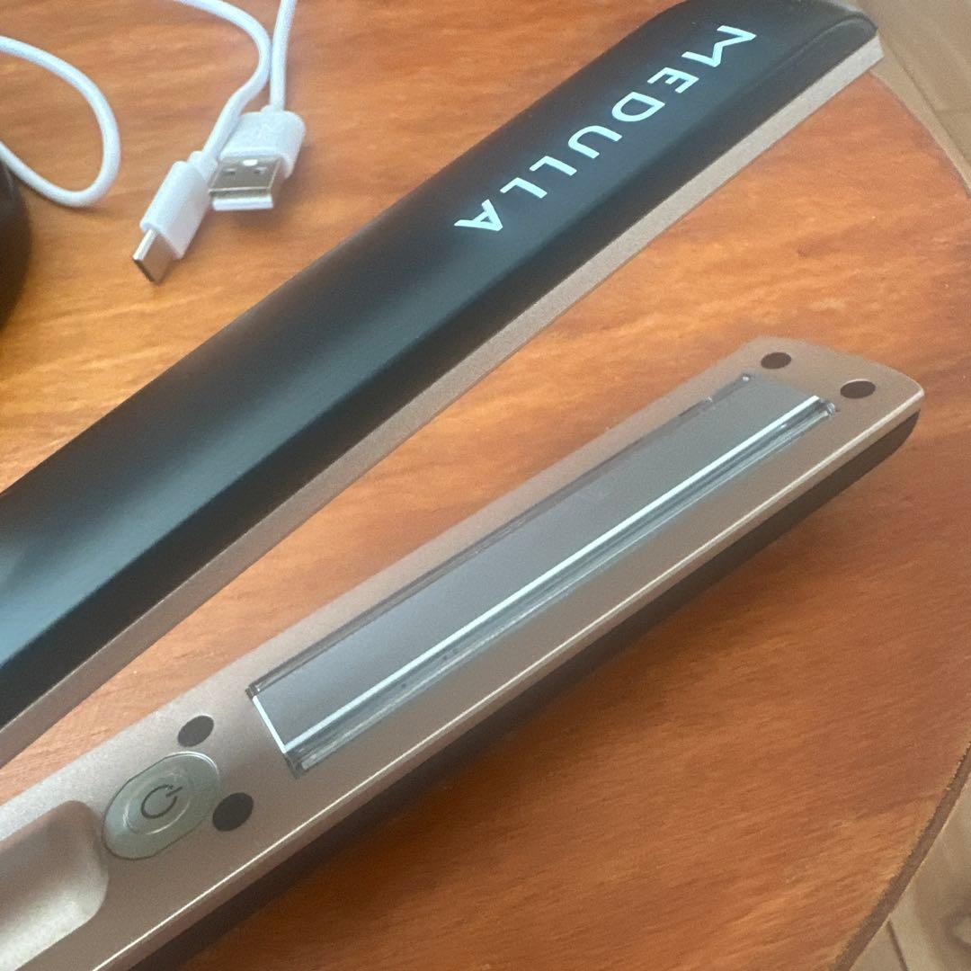 ヘアアイロン MEDULLA