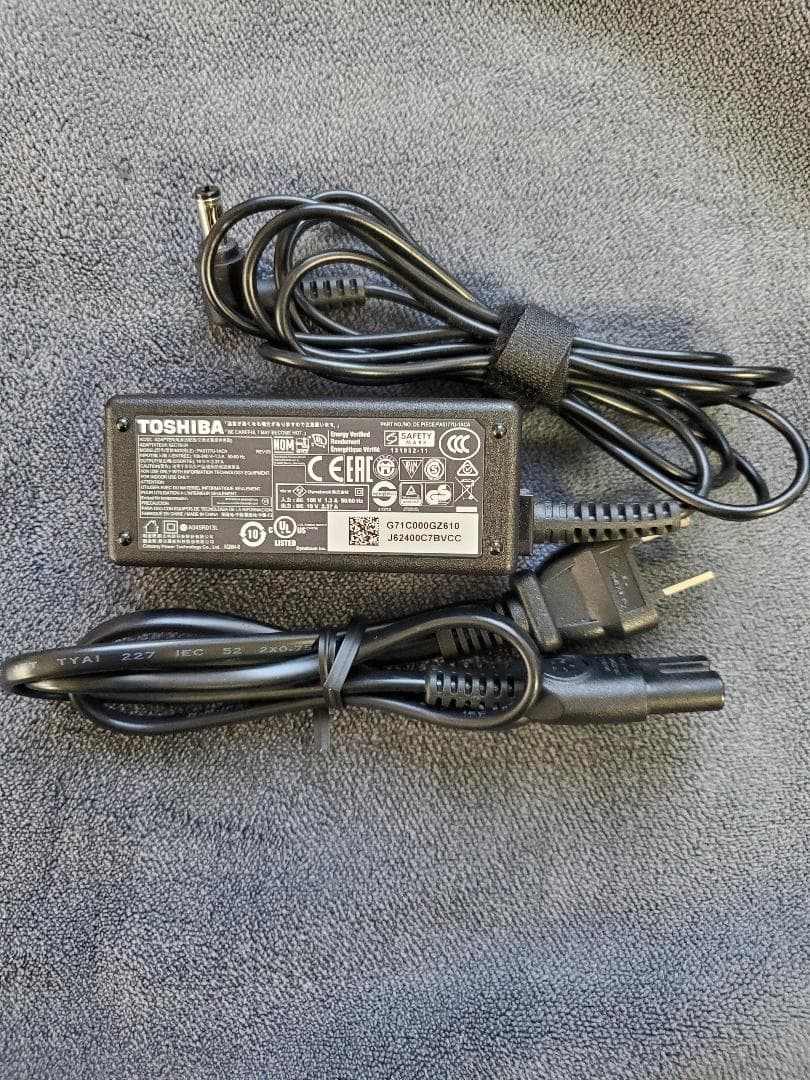 13.3 薄型 Dynabook S73/DP 8世代 I5 256GB