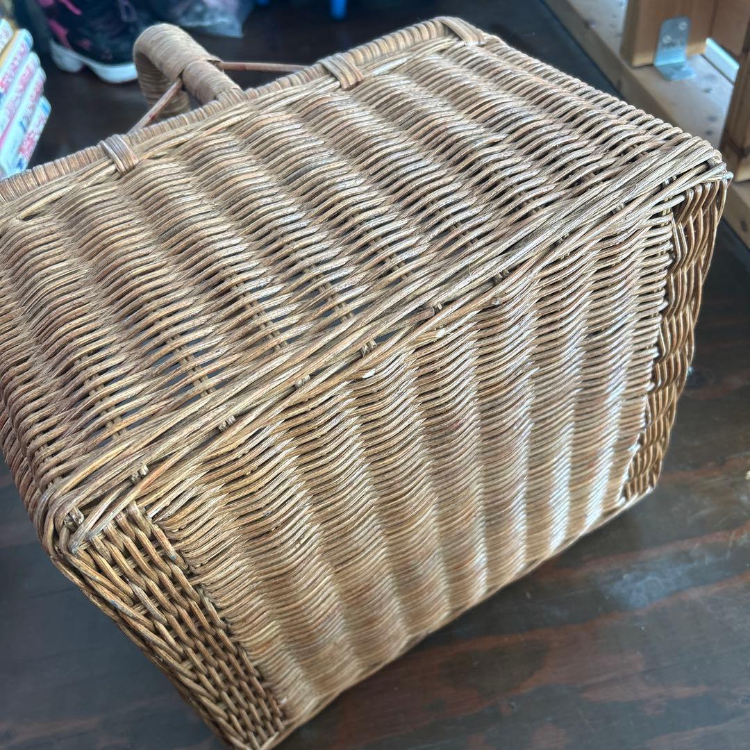 日本産　籐手提げ籠　一点物