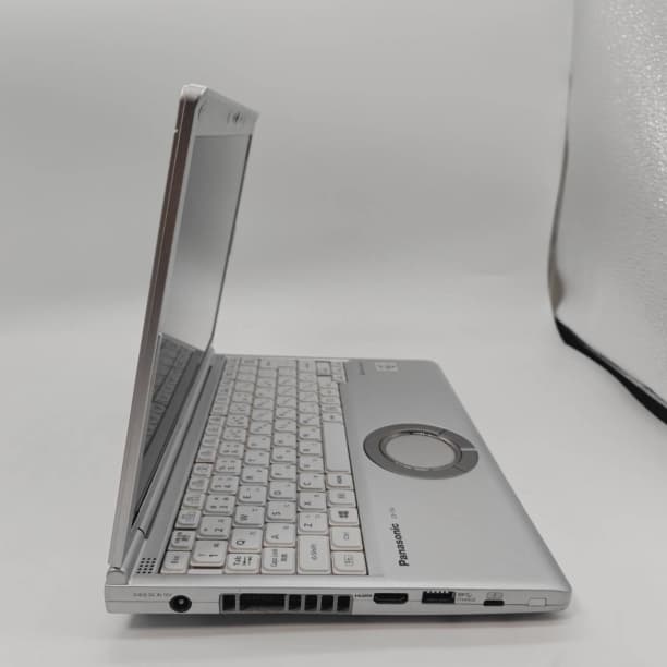 第10世代 i5 軽量 バッテリー◎ フルHD レッツノート SSD256GB